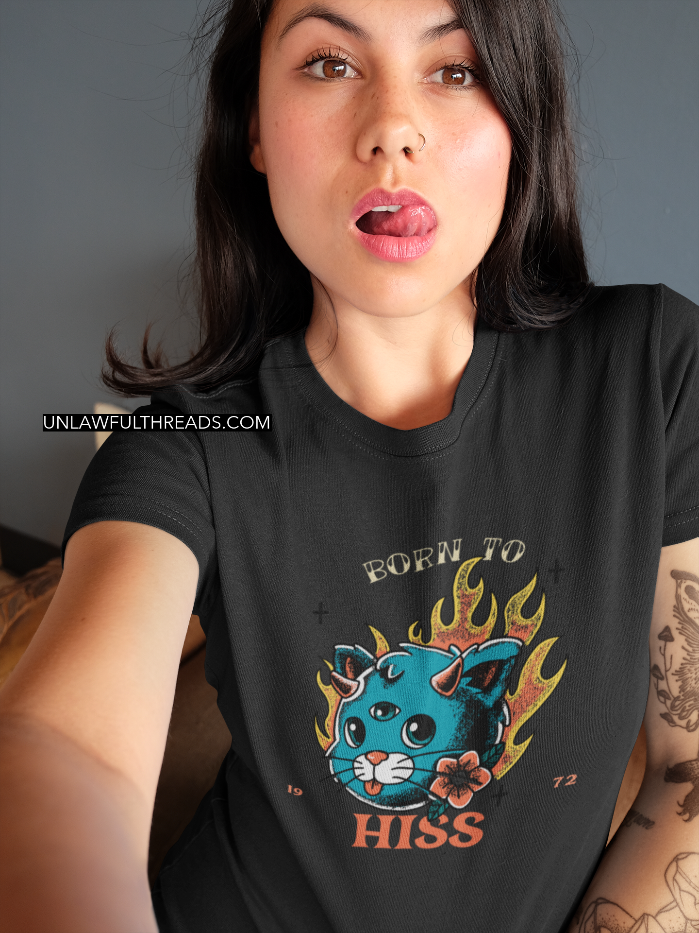 Born To Hiss shirt mens/womens cotton