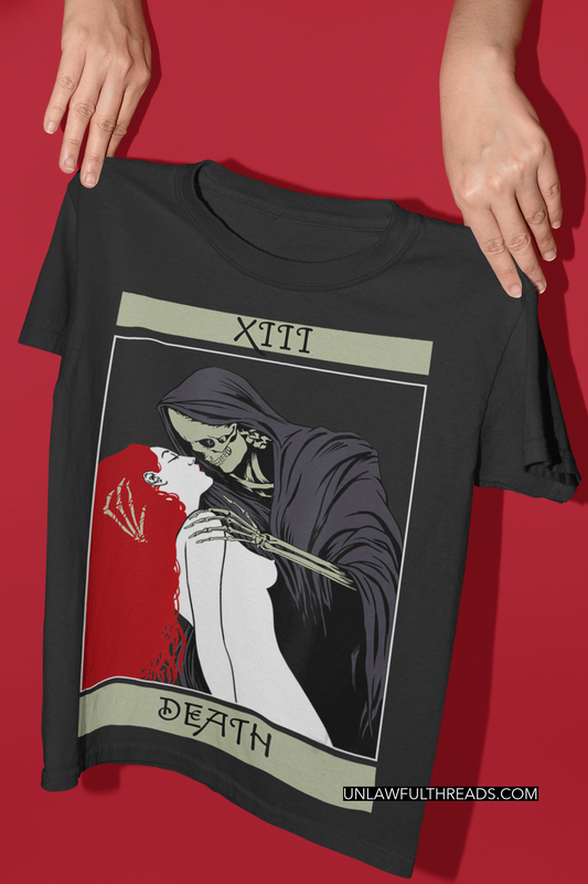 Tarot series DEATH KISS Black shirts or mugs 15 ounces