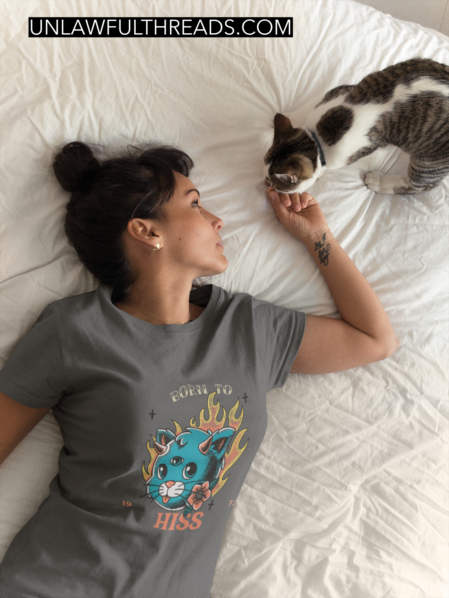Born To Hiss shirt mens/womens cotton
